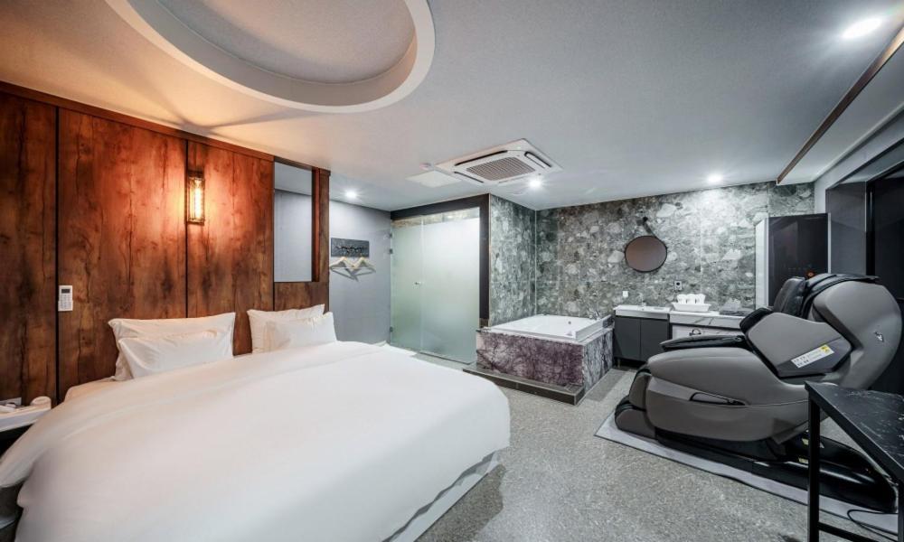 G7 Hotel Dongducheon Zewnętrze zdjęcie